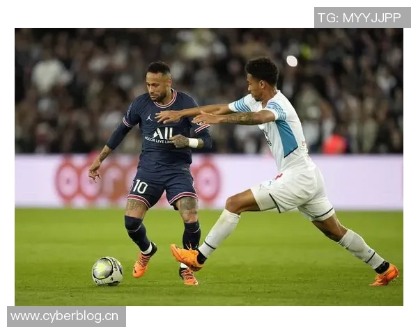 法国足球甲级联赛最新动态与战术分析:聚焦巴黎圣日耳曼与传统强队对决 法国足球甲级联赛最新动态与战术分析:聚焦巴黎圣日耳曼与传统强队对决