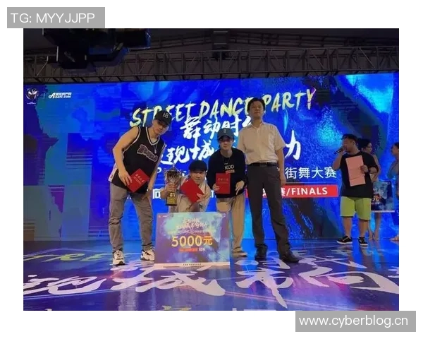 全国街舞大赛点评西安飞盘队战术表现与团队协作的精彩分析 全国街舞大赛点评西安飞盘队战术表现与团队协作的精彩分析